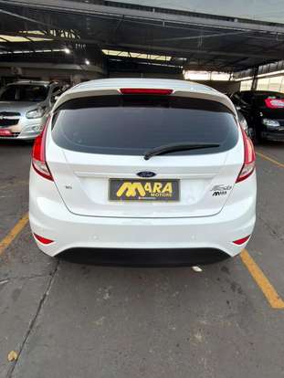 FORD-FIESTA-2015