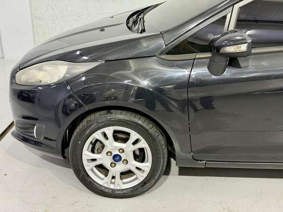 FORD-FIESTA-2016