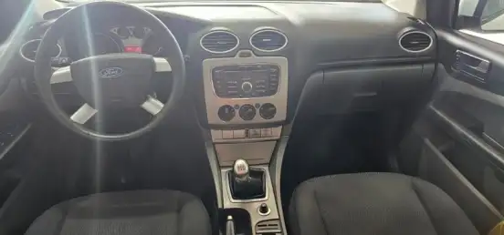 FORD-FOCUS-2012