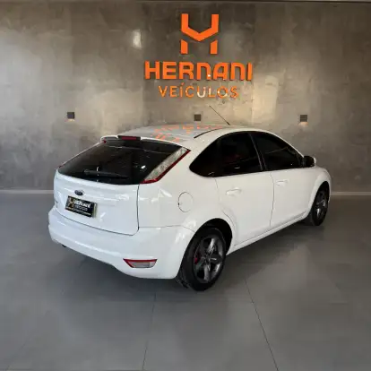 FORD-FOCUS-2013