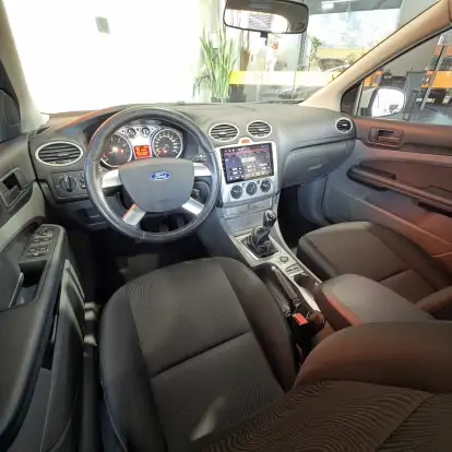 FORD-FOCUS-2013