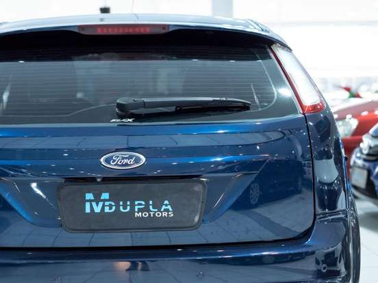 FORD-FOCUS-1.6 8V GASOLINA 4P MANUAL FORD-FOCUS-2010
