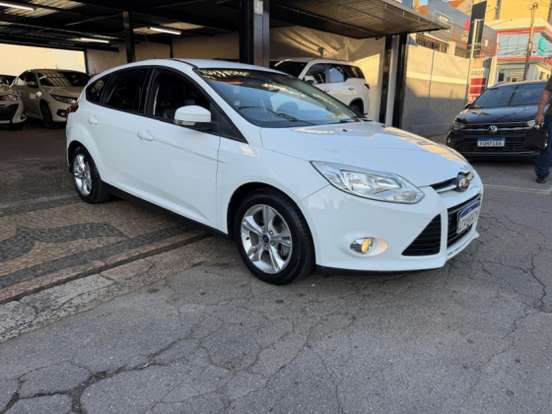 FORD-FOCUS-1.6 SE 16V FLEX 4P POWERSHIFT FORD-FOCUS-2014