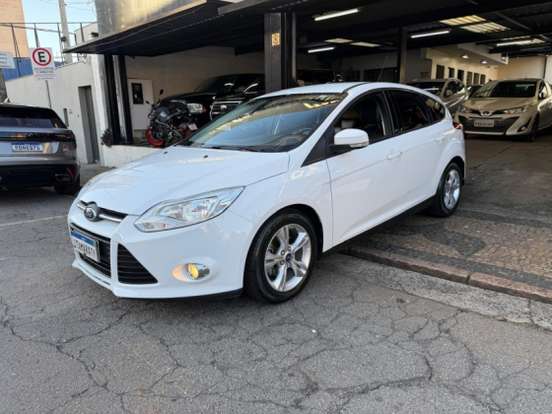 FORD-FOCUS-1.6 SE 16V FLEX 4P POWERSHIFT FORD-FOCUS-2014