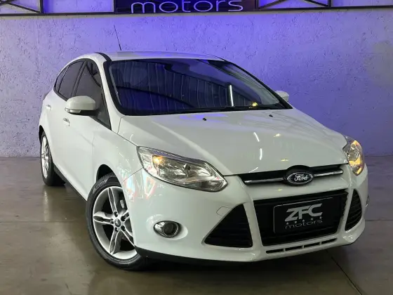 FORD FOCUS 2.0 SE 16V FLEX 4P POWERSHIFT