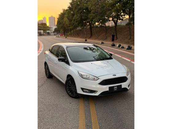 FORD FOCUS 2.0 SE SEDAN 16V FLEX 4P POWERSHIFT