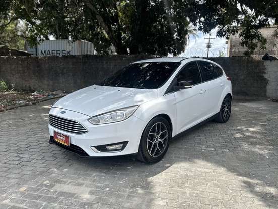 FORD-FOCUS-2015