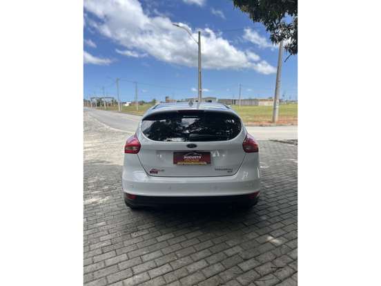 FORD-FOCUS-2015