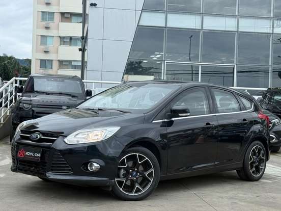 FORD-FOCUS-2015