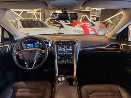 FORD-FUSION-2.0 SEL 16V GASOLINA 4P AUTOMÁTICO FORD-FUSION-2018