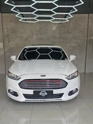 FORD-FUSION-2015