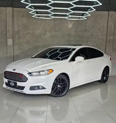 FORD-FUSION-2015