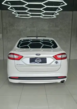 FORD-FUSION-2015