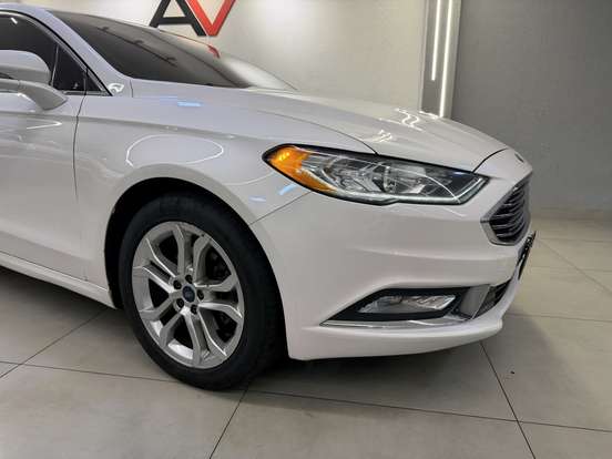 FORD-FUSION-2017