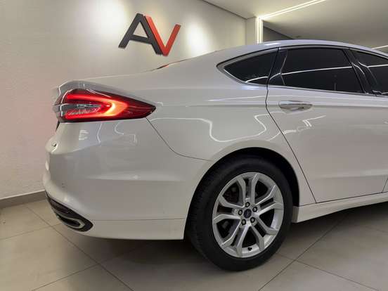 FORD-FUSION-2.0 SEL 16V GASOLINA 4P AUTOMÁTICO FORD-FUSION-2017