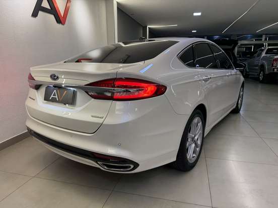 FORD-FUSION-2017