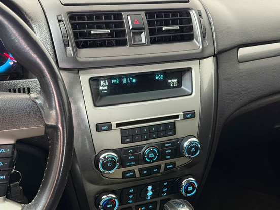 FORD-FUSION-2010