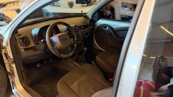 FORD-KA-2008