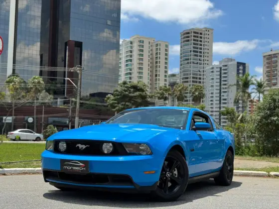 FORD MUSTANG 5.0 GT COUPÉ V8 GASOLINA 2P AUTOMÁTICO