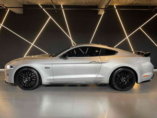 FORD-MUSTANG-2018