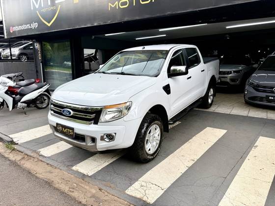 FORD RANGER 2.5 XLT 4X2 CD 16V FLEX 4P MANUAL