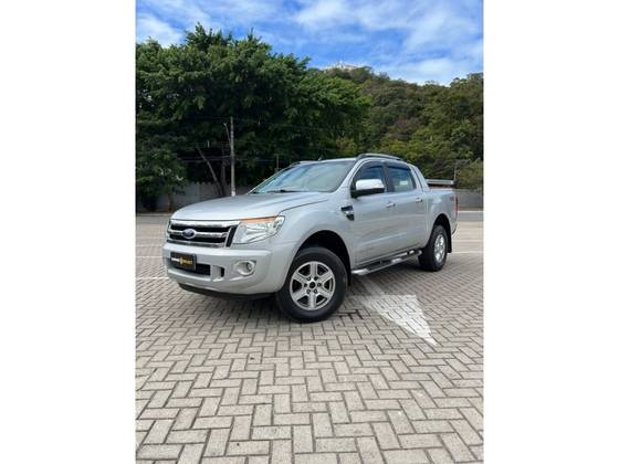 FORD RANGER 3.2 LIMITED 4X4 CD 20V DIESEL 4P AUTOMÁTICO