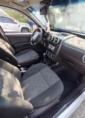 FORD-ECOSPORT-2012