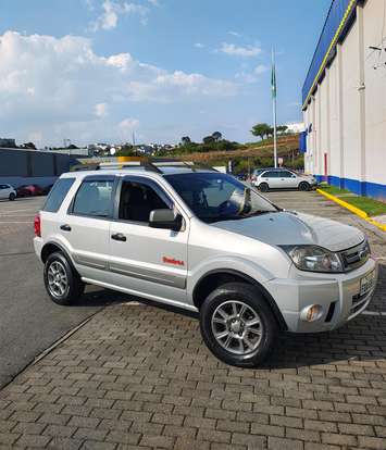 FORD-ECOSPORT-2012