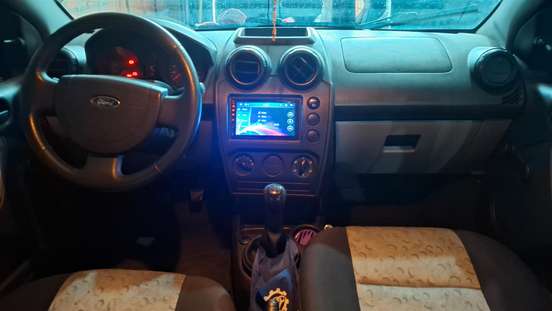 FORD-FIESTA-2009