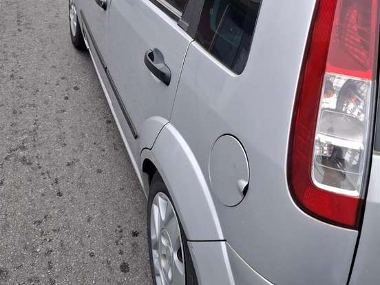 FORD-FIESTA-1.0 MPI CLASS 8V FLEX 4P MANUAL FORD-FIESTA-2009