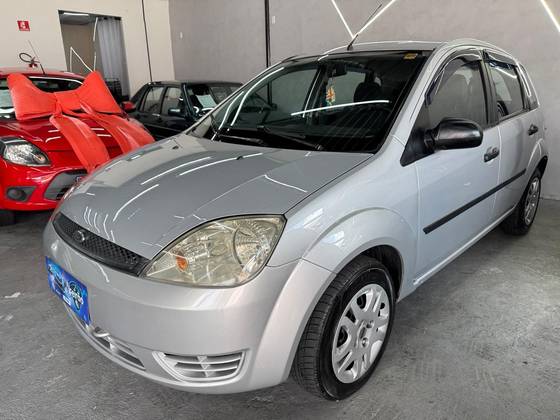 FORD FIESTA 1.0 MPI PERSONNALITÉ 8V GASOLINA 4P MANUAL