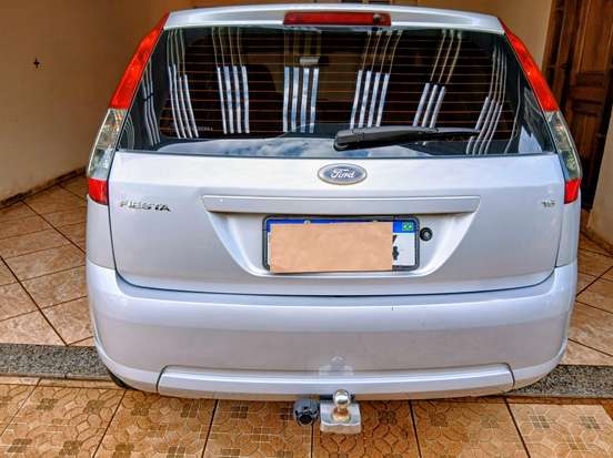 FORD-FIESTA-2010