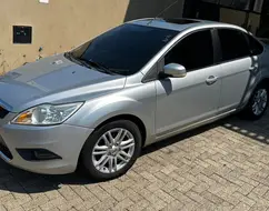 FORD FOCUS 2.0 GHIA SEDAN 16V GASOLINA 4P AUTOMÁTICO FORD FOCUS 2.0 GHIA SEDAN 16V GASOLINA 4P AUTOMÁTICO