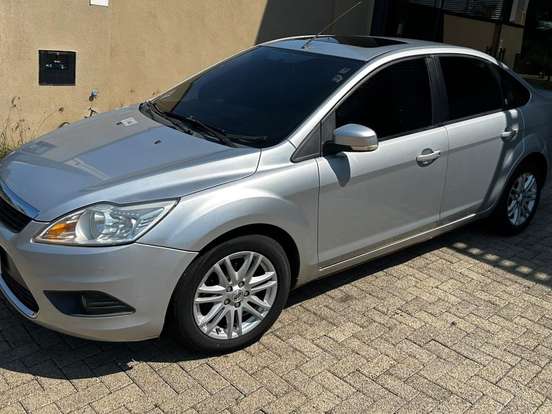 FORD-FOCUS-2.0 GHIA SEDAN 16V GASOLINA 4P AUTOMÁTICO FORD-FOCUS-2009