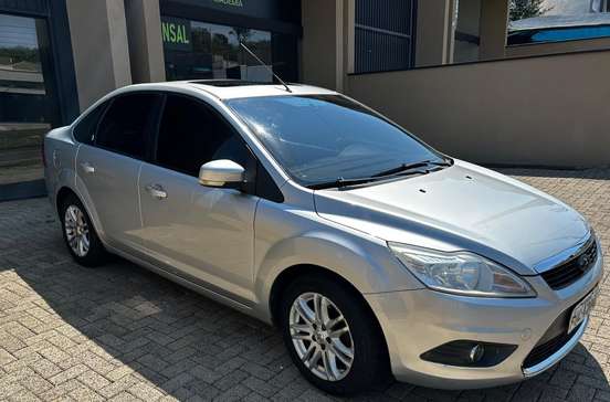 FORD-FOCUS-2009