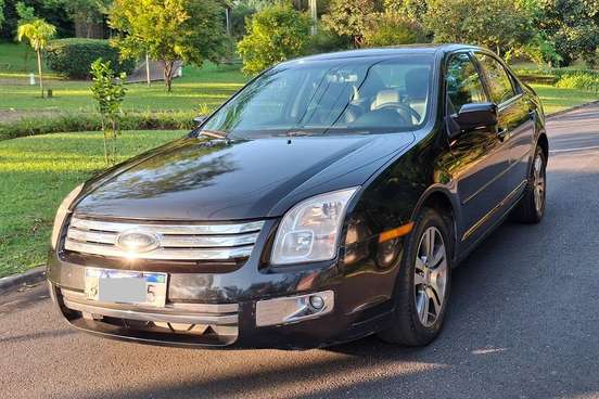 FORD-FUSION-2008