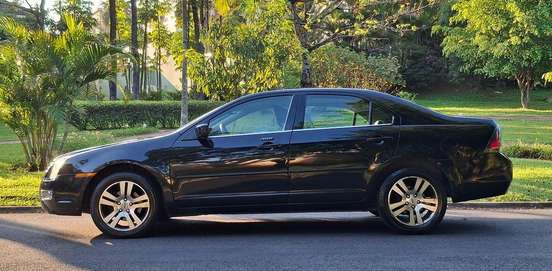 FORD-FUSION-2008