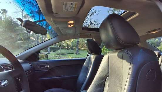 FORD-FUSION-2008