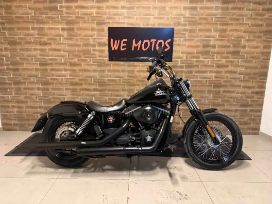 HARLEY-DAVIDSON DYNA STREET BOB 
