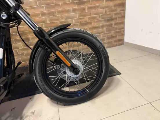 HARLEY-DAVIDSON-DYNA STREET BOB HARLEY-DAVIDSON-DYNA STREET BOB-2015