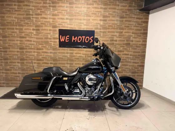 HARLEY-DAVIDSON STREET GLIDE SPECIAL 