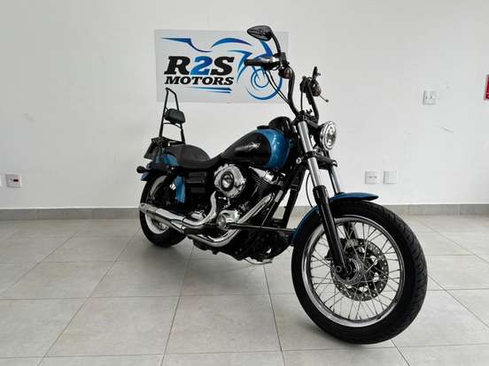HARLEY-DAVIDSON-DYNA SUPER GLIDE CUSTOM-2010