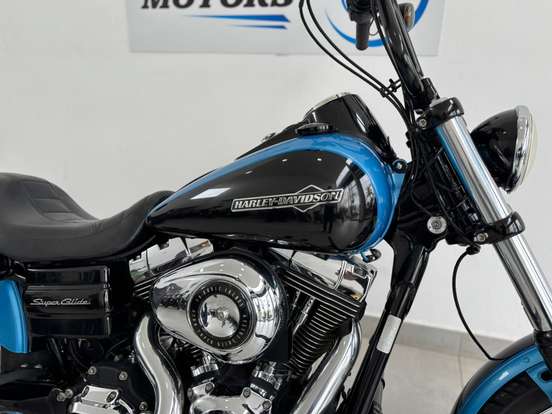 HARLEY-DAVIDSON-DYNA SUPER GLIDE CUSTOM-2010