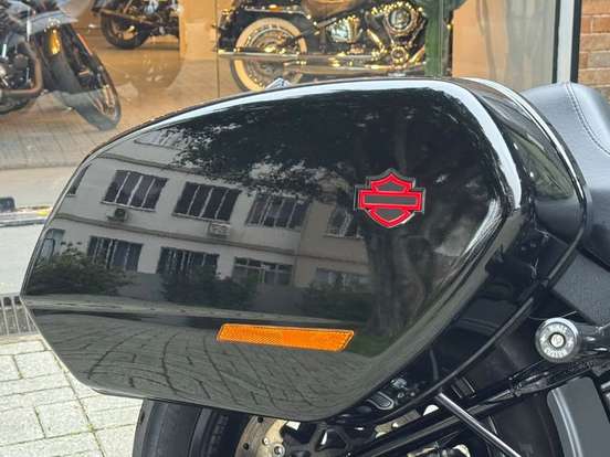HARLEY-DAVIDSON-LOW RIDER ST HARLEY-DAVIDSON-LOW RIDER ST-2025