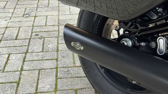 HARLEY-DAVIDSON-LOW RIDER ST-2025