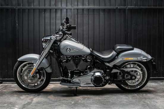 HARLEY-DAVIDSON-SOFTAIL FAT BOY 117-2025