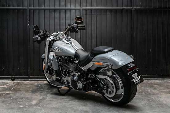 HARLEY-DAVIDSON-SOFTAIL FAT BOY 117-2025