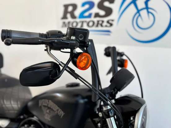 HARLEY-DAVIDSON-SPORTSTER IRON 883-2016