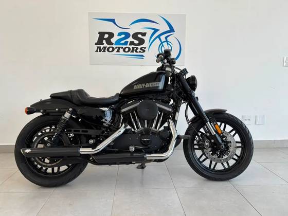 HARLEY-DAVIDSON SPORTSTER ROADSTER 
