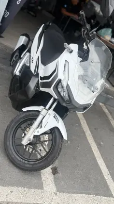 HONDA ADV 